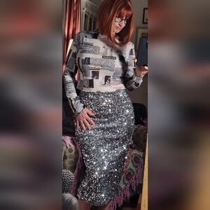 NWT  AwEsOmE Silver Sequin Skirt By Dazy Super COMFY.